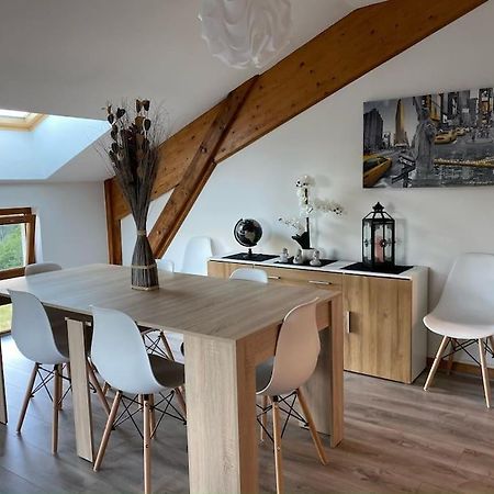 Appartement Lumineux Avec Vue Sur Les Montagnes Morbier Zewnętrze zdjęcie