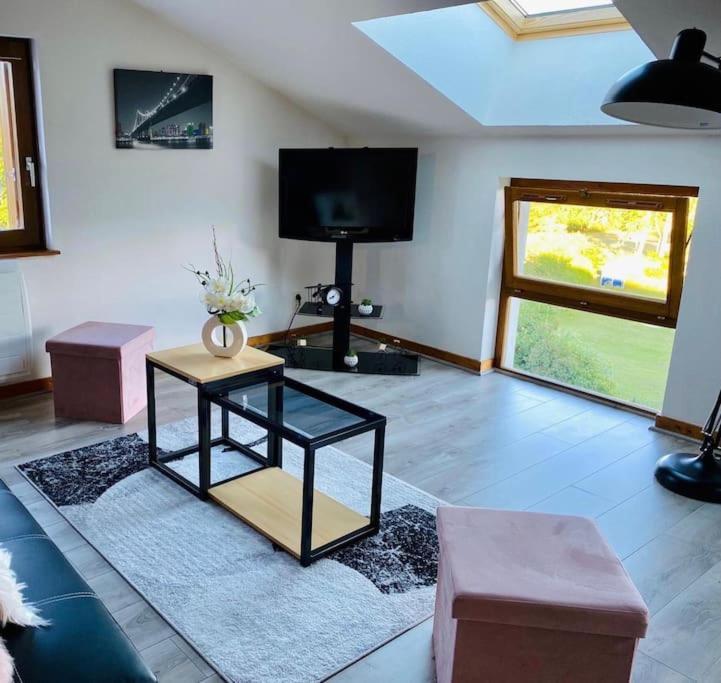 Appartement Lumineux Avec Vue Sur Les Montagnes Morbier Zewnętrze zdjęcie